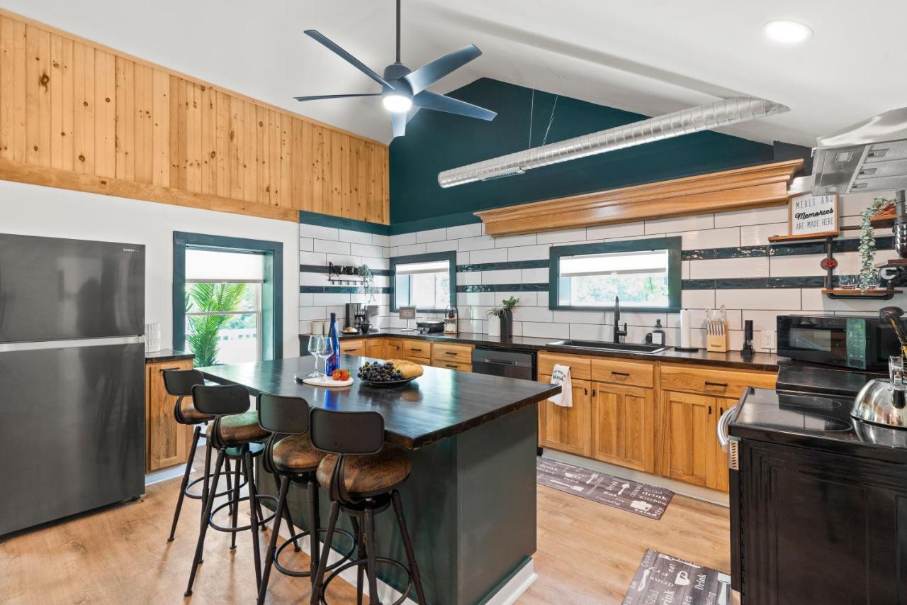 The Modern Forge Ny, Honeoye Lake Экстерьер фото