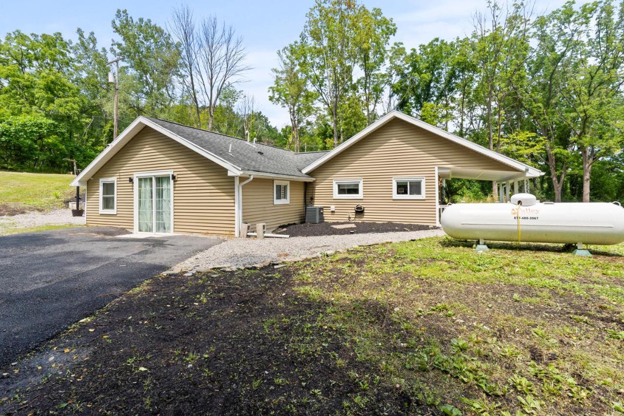 The Modern Forge Ny, Honeoye Lake Экстерьер фото